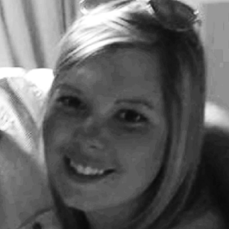 Ms Laura Melling